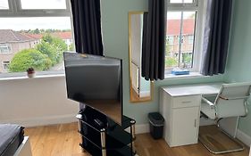 Stay Near Southmead Hospital And Airbus